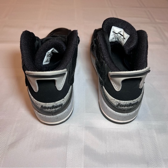 Youth Air Jordans Dub Zero GS Sneakers - Picture 11 of 15